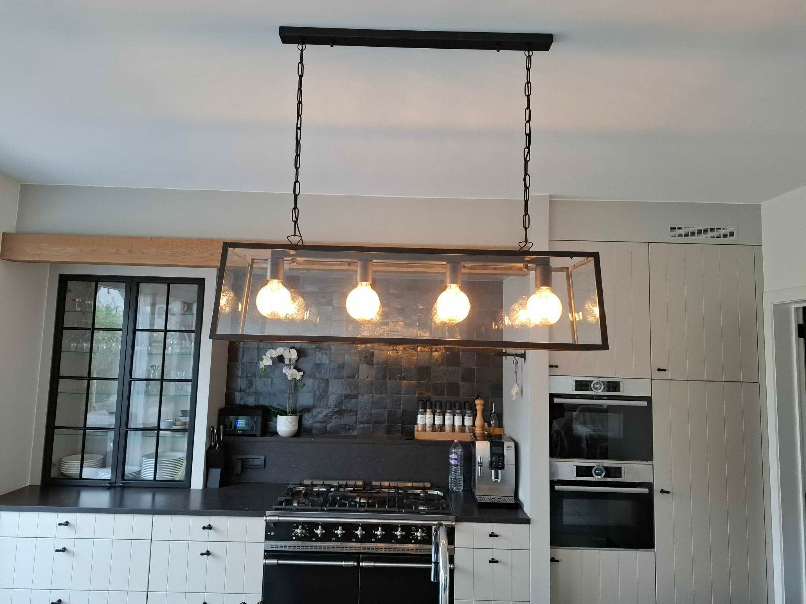 mooie Landelijke/moderne hanglamp met 4 bollampen, Huis en Inrichting, Ophalen, Hanglamp