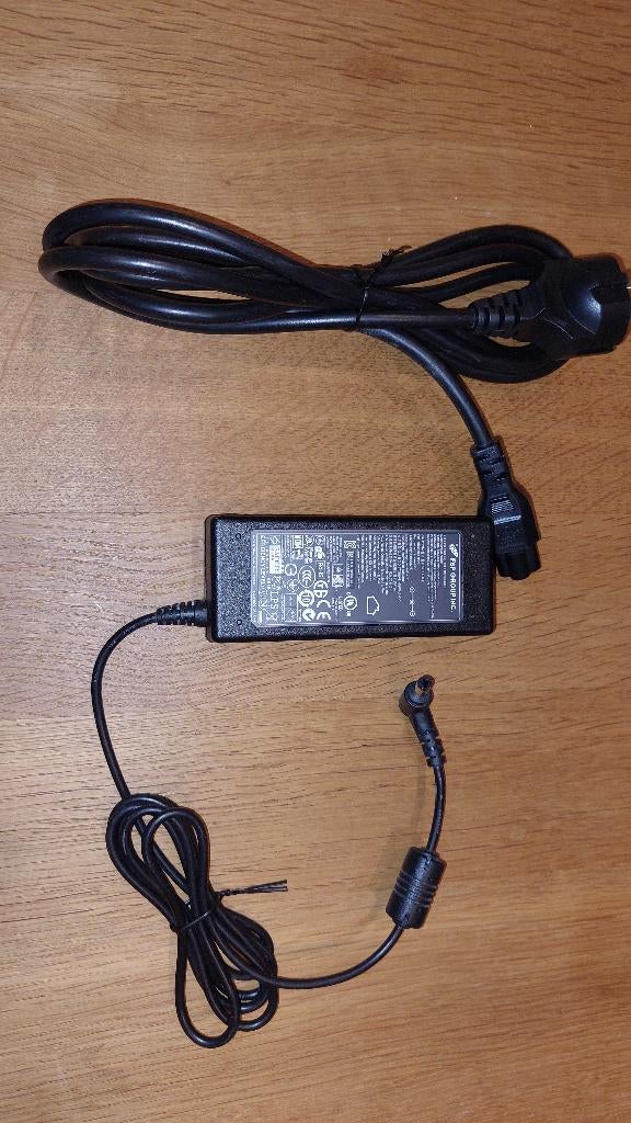 Alimentation FSP065-REB 19V, Informatique & Logiciels, Chargeurs d'ordinateur portable, Comme neuf, Enlèvement