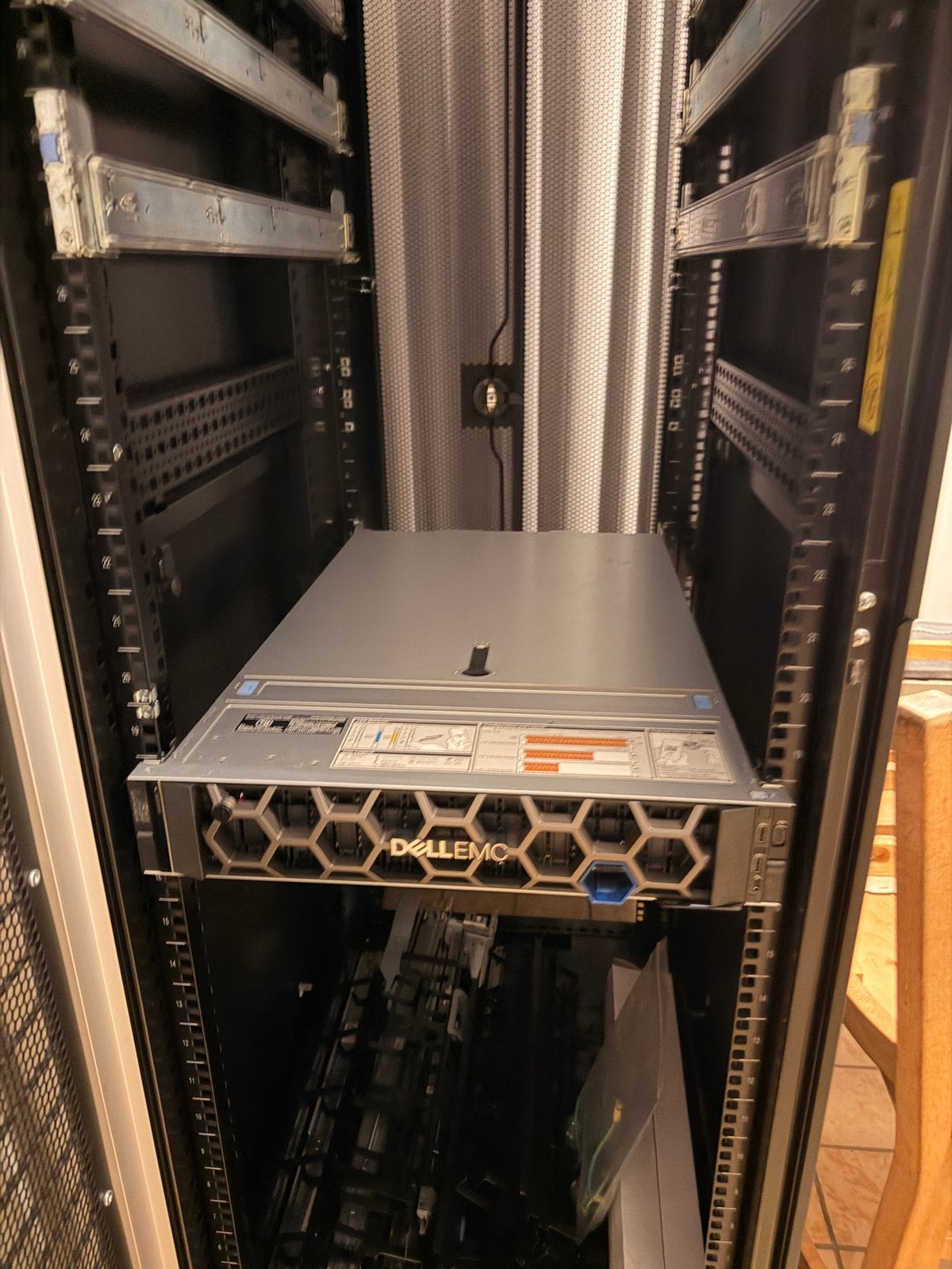 Dell PowerEdge R740 Server - 512GB RAM - 2x Xeon Gold 6148, Informatique & Logiciels, Armoires de serveurs, Enlèvement, Comme neuf