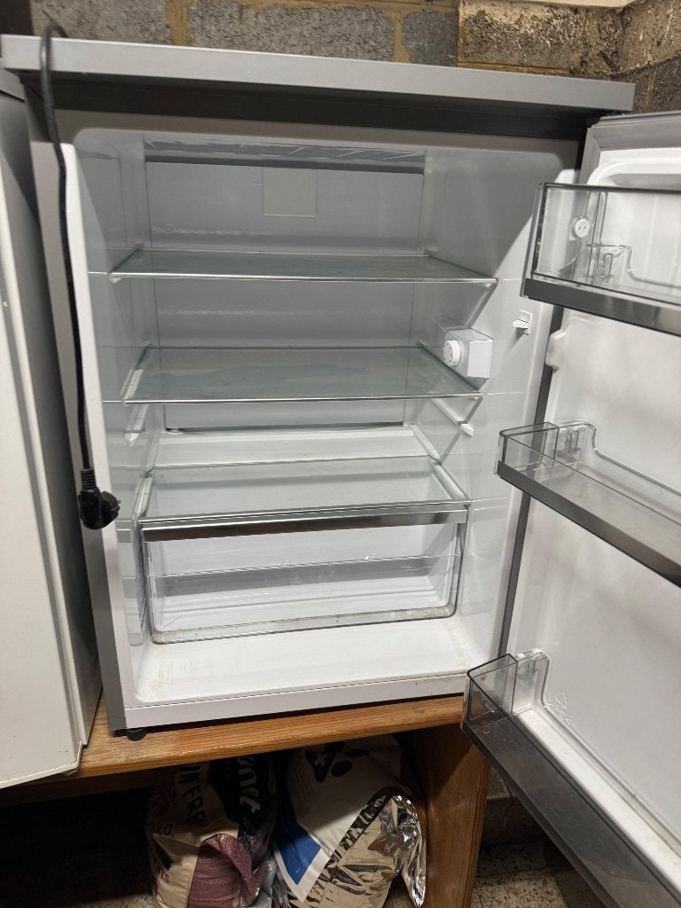 Frigo AEG 146L, 85 à 120 cm, Sans bac à congélation, Enlèvement, Utilisé
