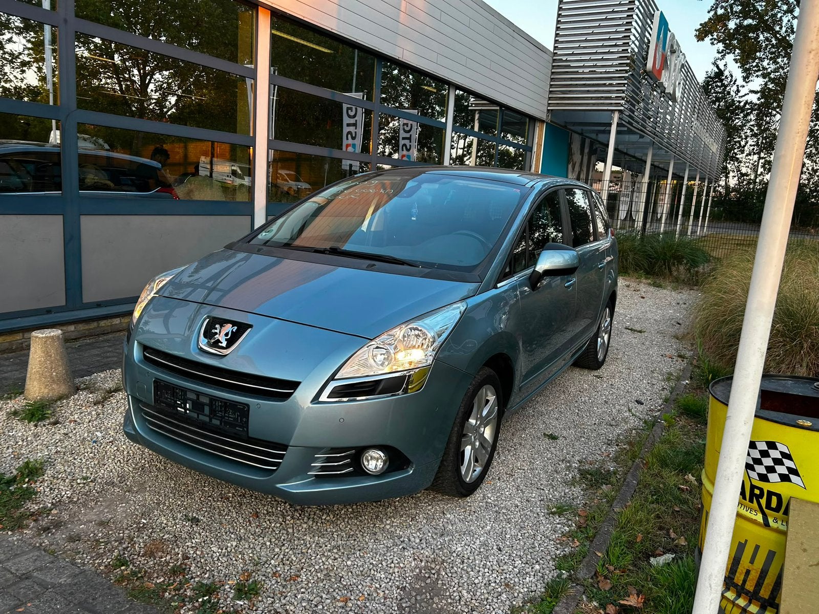 Peugeot 5008 benzine 7 zitplaatsen airco met keuring verkoo, Auto's, Voorwielaandrijving, Stof, 4 cilinders, 1600 cc
