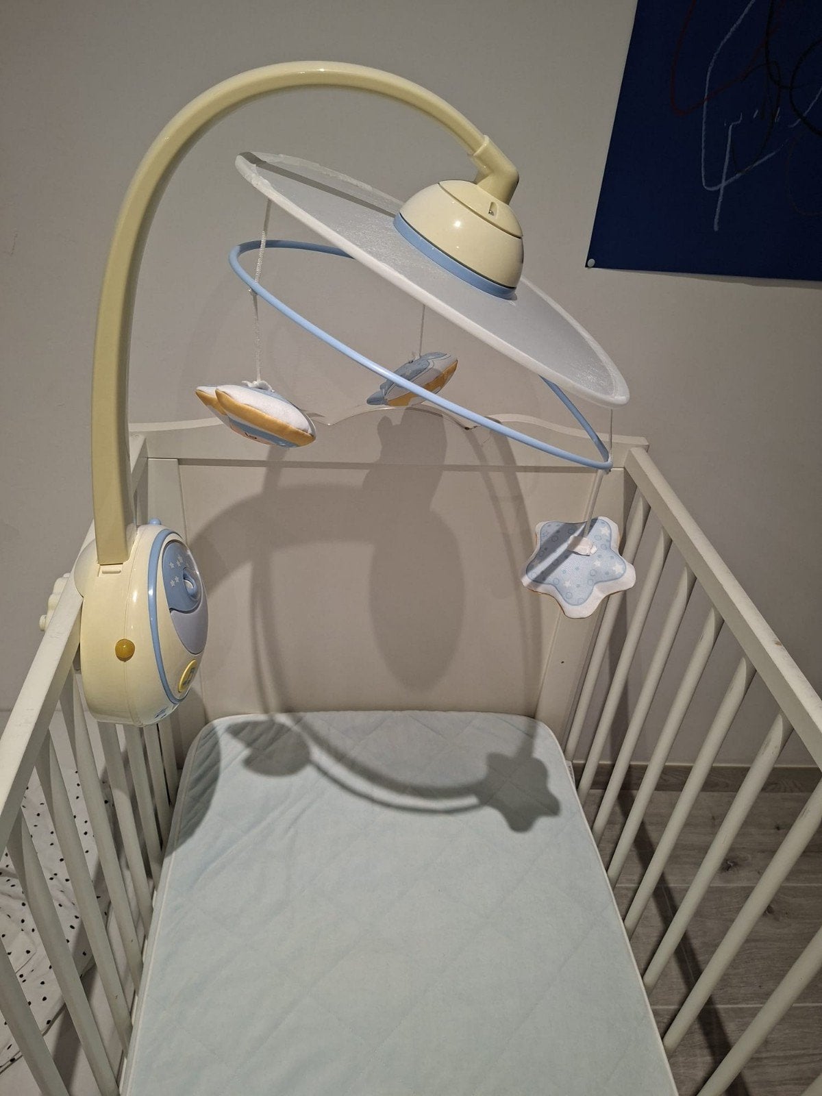 Lit bébé avec matelas et veilleuse avec projecteur mural, Enlèvement, Lit