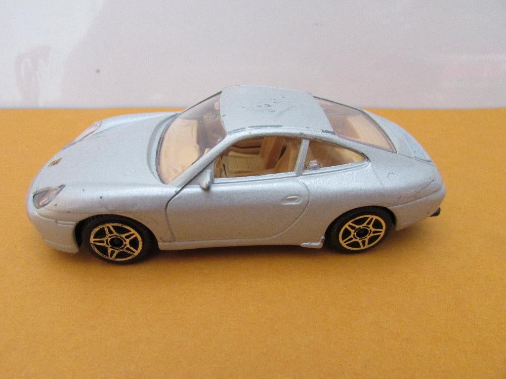 PORSCHE 911 CARRARA ; 1:43 ARGENT, Hobby & Loisirs créatifs, Voitures miniatures | 1:43, Enlèvement ou Envoi, Utilisé, Voiture