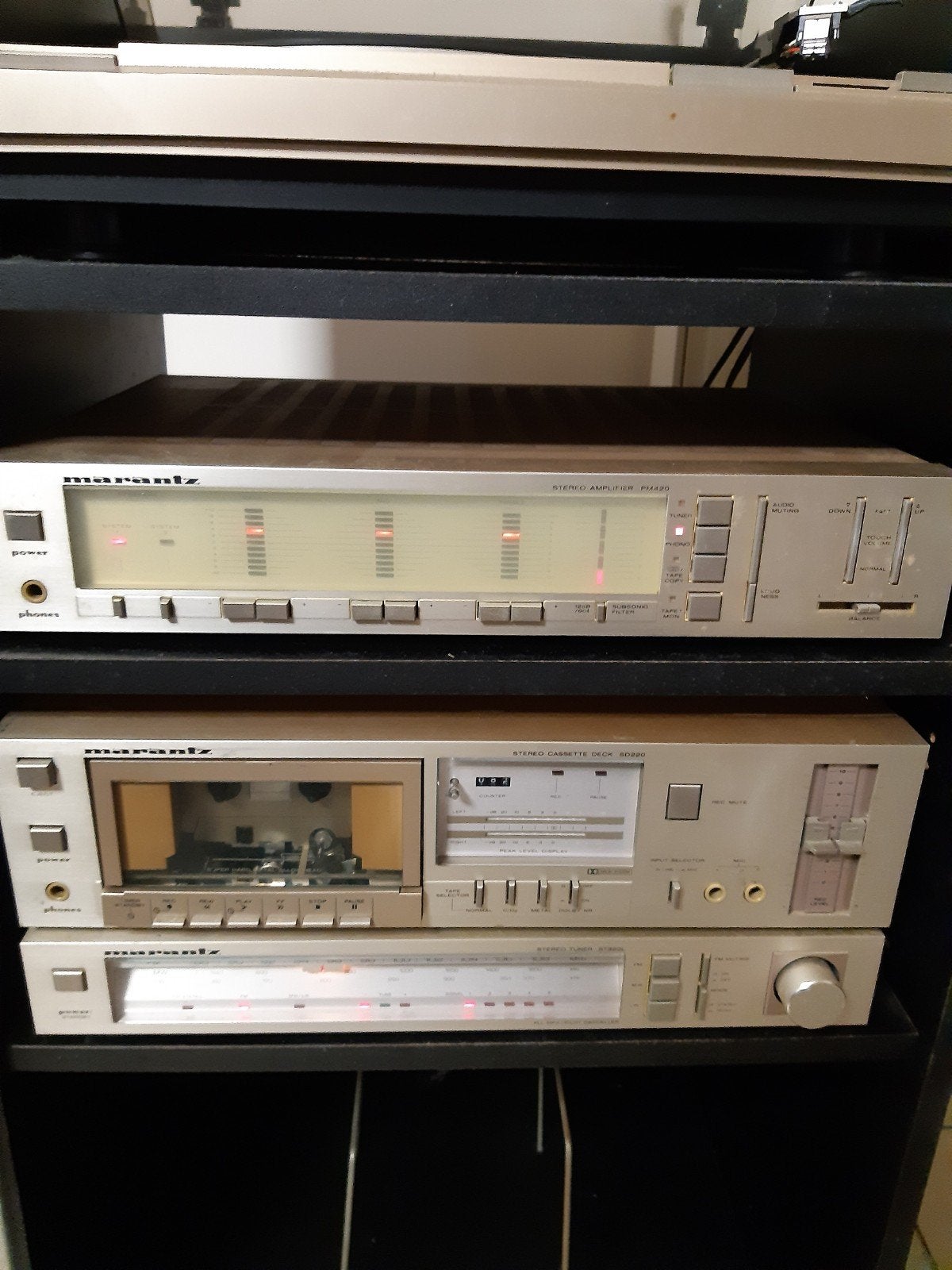 stereo marantz alles werkt ,bied deftig , anders geen reacti, Ophalen