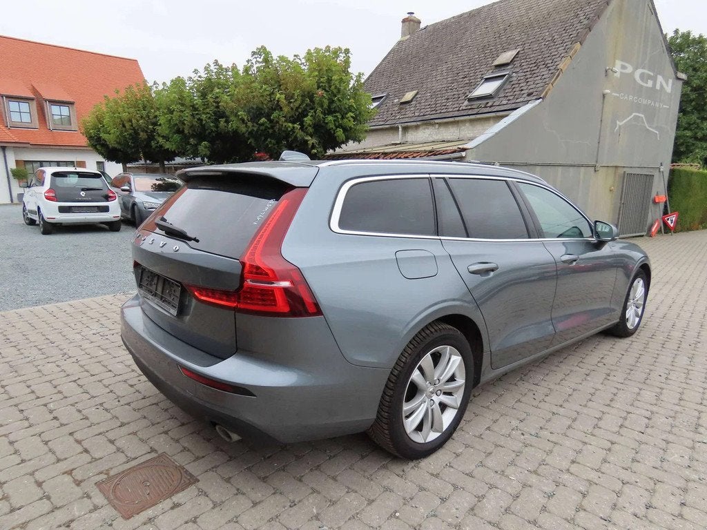 Volvo V60 V60 2.0 D3 Business Luxury Edition Gear., Auto's, Automaat, Gebruikt, 4 cilinders, 1969 cc