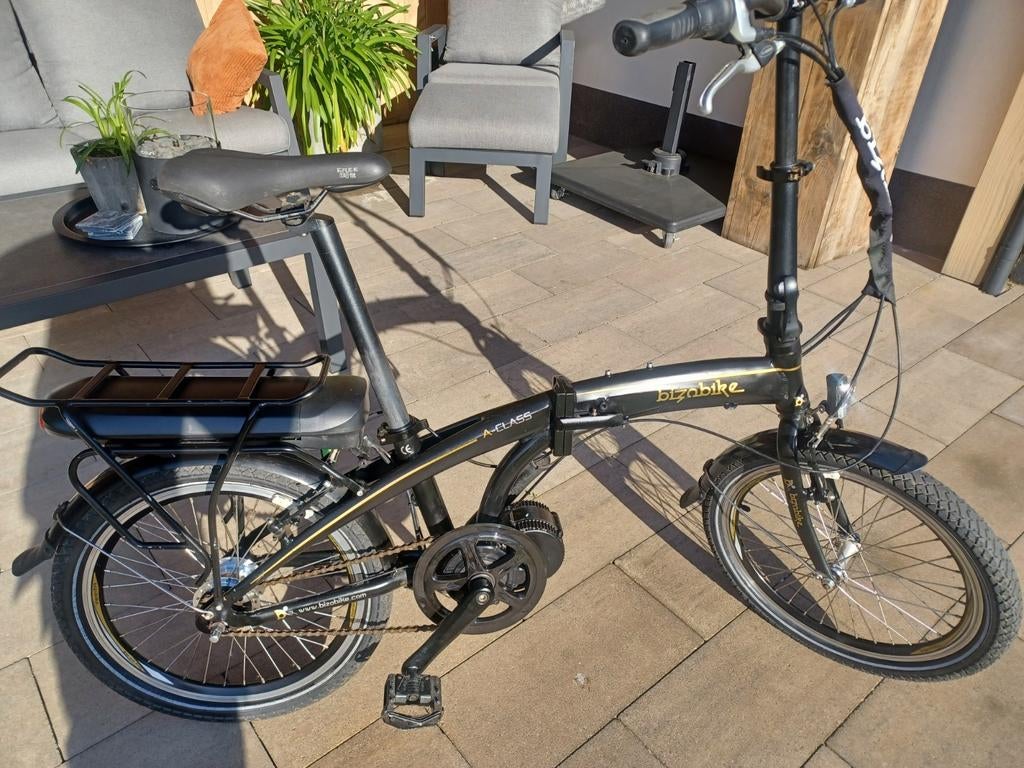 Bizobike vouwfiets met middenmotor, Ophalen