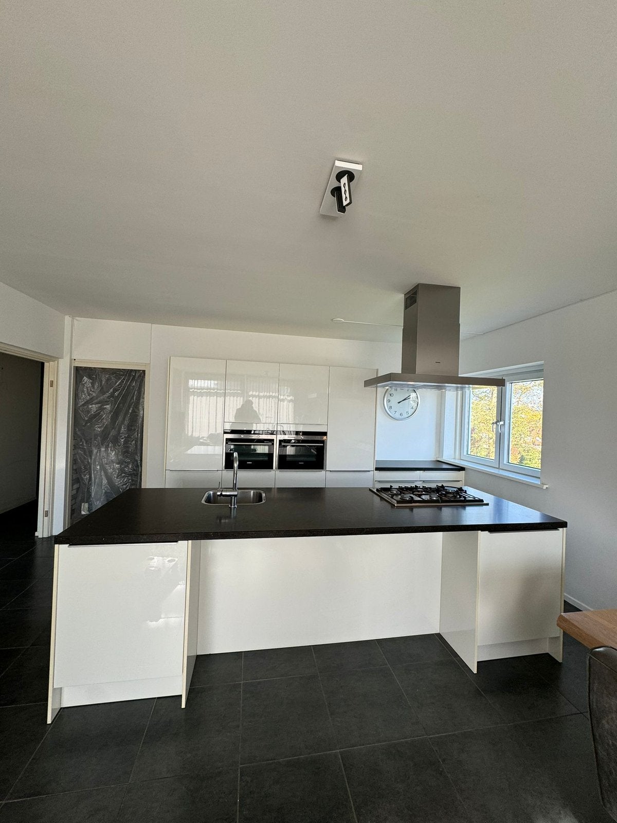 Îlot de cuisine moderne propre + Siemens + DÉMONTÉ, Avec îlot, Enlèvement ou Envoi, Composite, Autres types