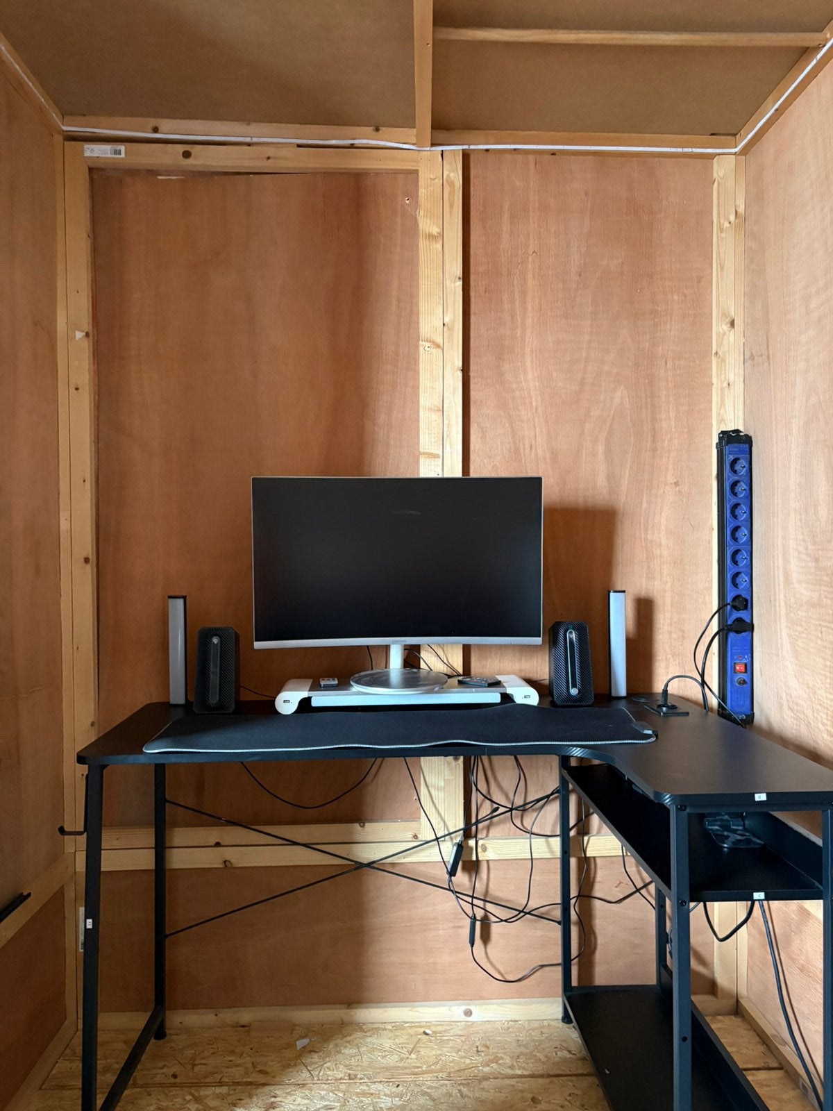 Bureau gaming, Maison & Meubles, Bureau gaming, Classique, Autres matériaux, Utilisé