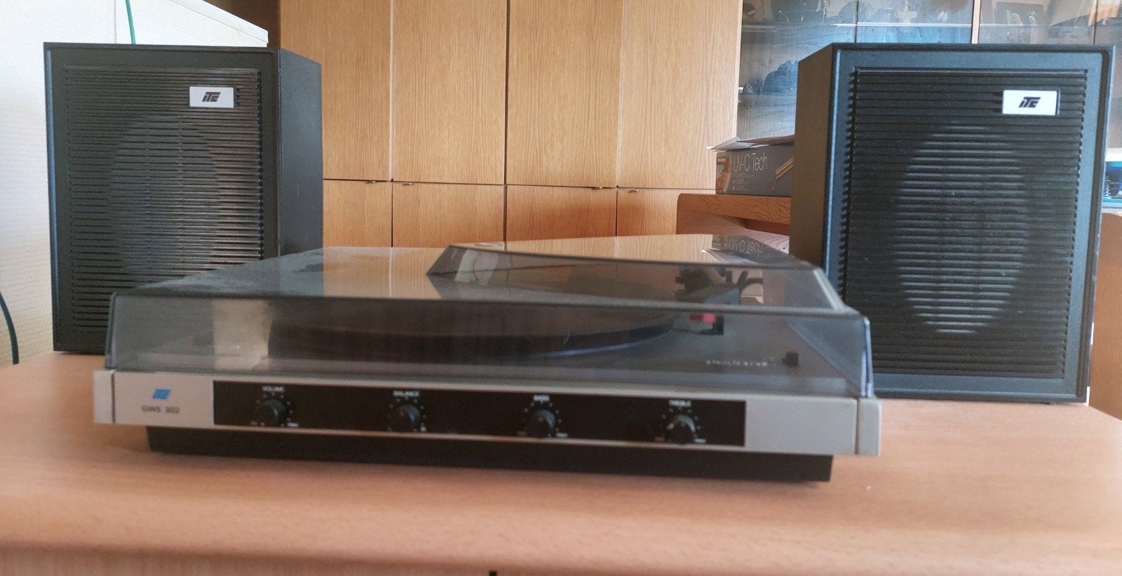 Platenspeler + 2 boxen, Ophalen, Platenspeler