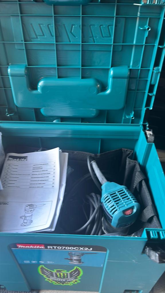 Makita frees machine, Doe-het-zelf en Bouw, Ophalen, Zo goed als nieuw