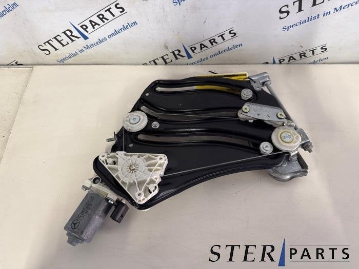 Mécanique vitre 2portes arrière droite d'un Mercedes SLK, 3 mois de garantie, Utilisé, -, -