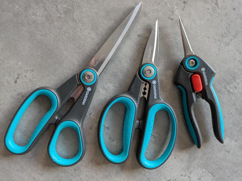 Set Gardena presque neuf – ciseaux + sécateur de jardin, Jardin & Terrasse, Outils à main, Enlèvement ou Envoi, Comme neuf, Autres types