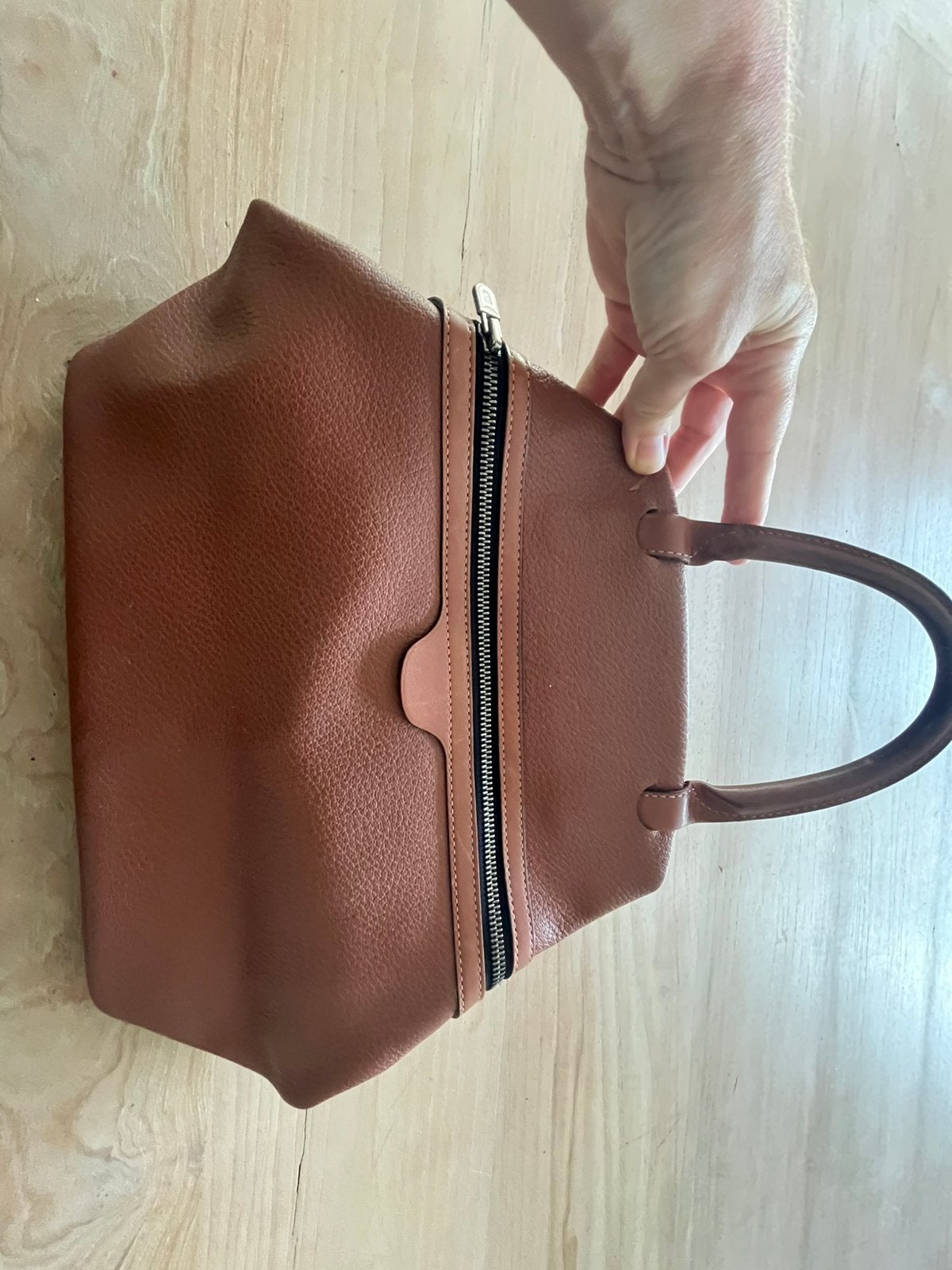 Delvaux handtas licht beschadigd 1 zijde, Ophalen, Gebruikt, Overige kleuren, Handtas
