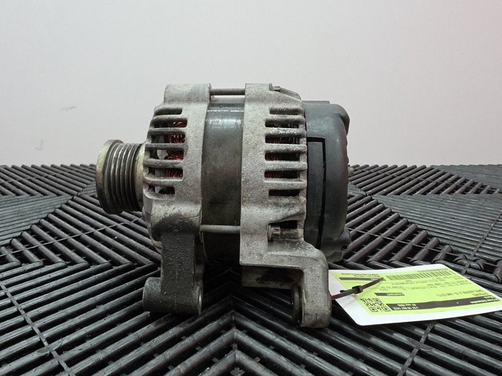 ALTERNATEUR Opel Astra J (PC6 / PD6 / PE6 / PF6), Opel, Opel Automobile GmbH, Utilisé, Kontakt-opel@opel.com