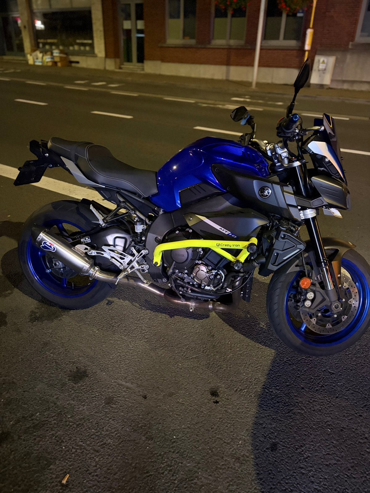 MT 10 Yamaha, Particulier