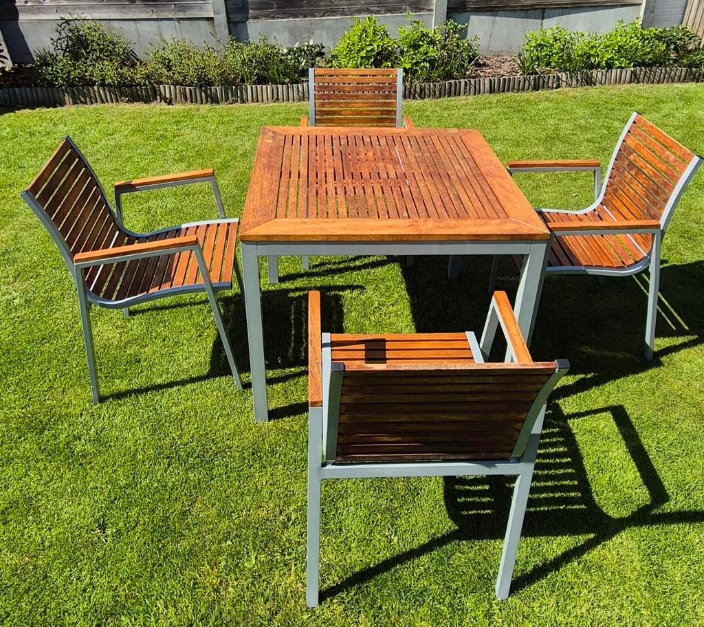 Houten tuintafel met 4 stoelen, Ophalen