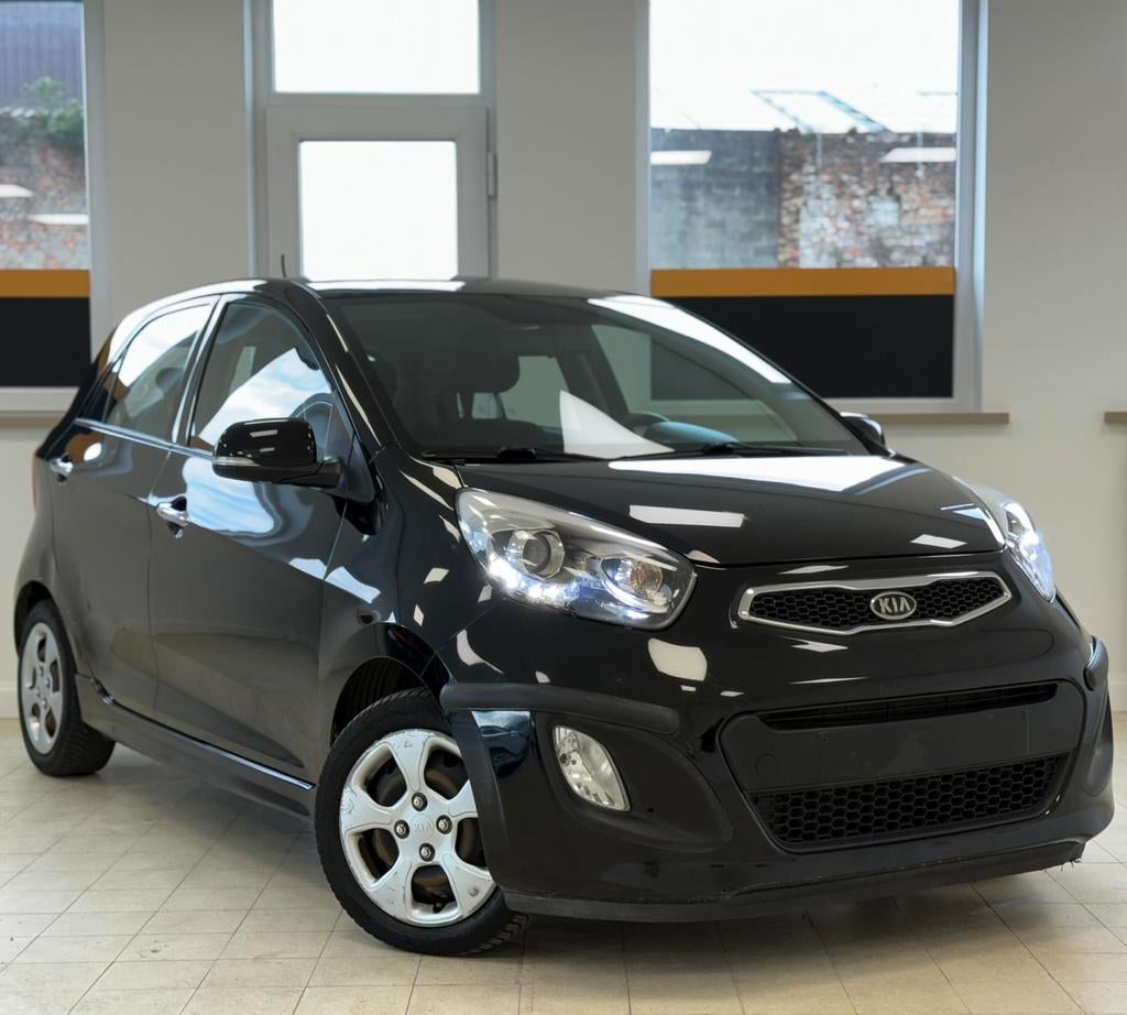 KIA PICANTO 1.2ESSENCE LOUNGE EDITION 1E EIGENAAR CT OK, Auto's, Euro 5, Stof, Zwart, Bedrijf