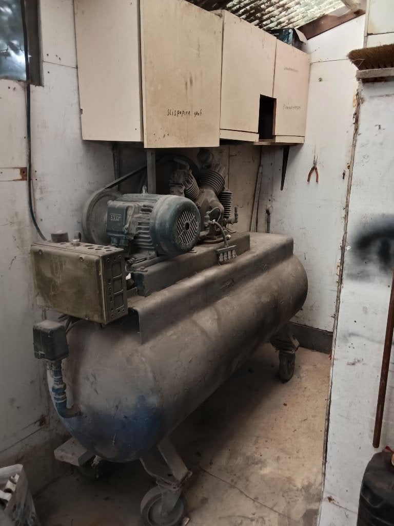Compressor op drijfkracht 800l ketel, Doe-het-zelf en Bouw, Ophalen, Gebruikt, Mobiel, 6 tot 10 bar