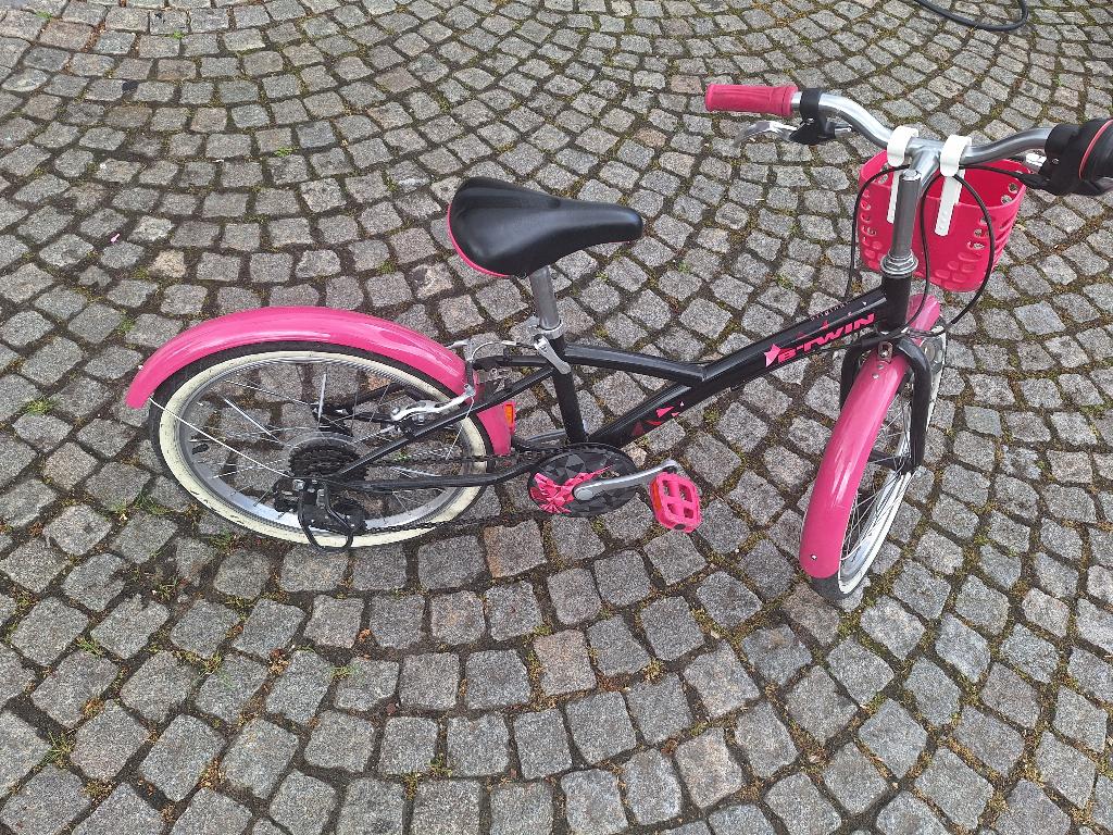 Meisjesfiets Btwin 20'', Fietsen en Brommers, Fietsen | Meisjes, Ophalen, B-twin, Gebruikt, Velgrem