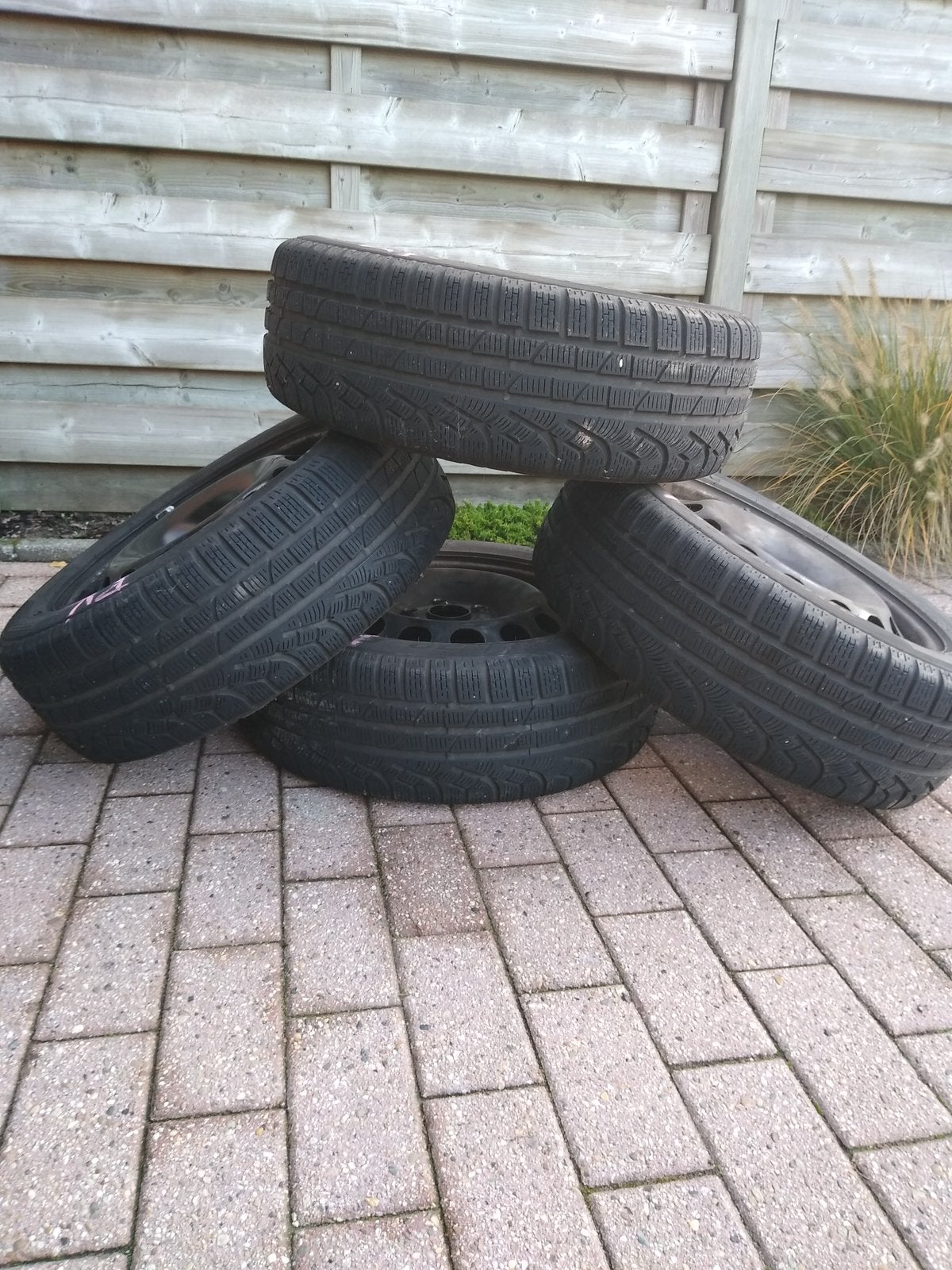 Winterbanden 205/55R16 - te geef, Auto-onderdelen, Ophalen, Gebruikt, 16 inch, Banden en Velgen