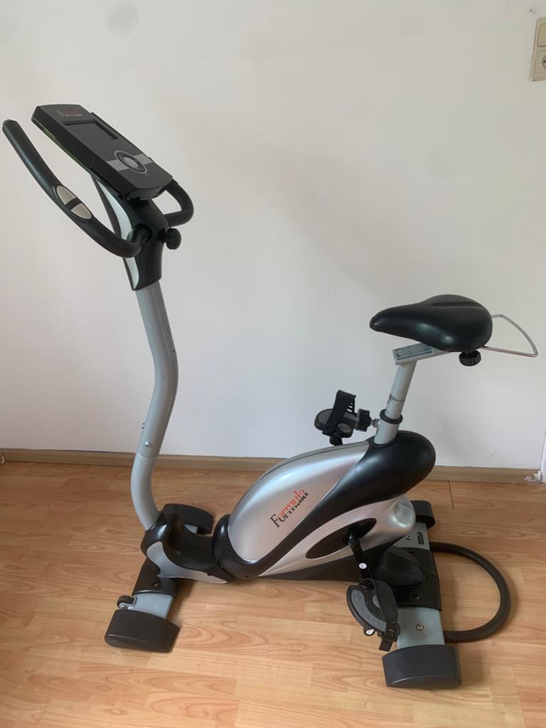 Te koop: elektrische hometrainer, Enlèvement, Utilisé, Vélo d'appartement