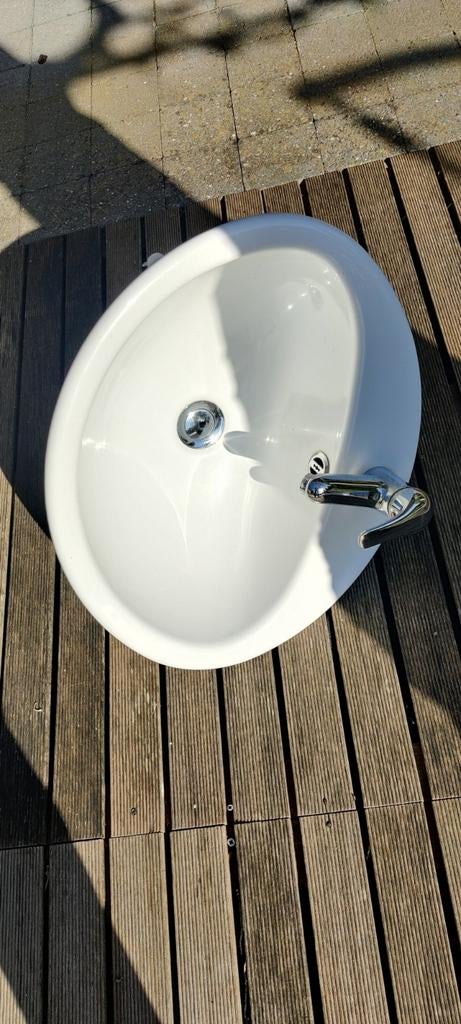 Lavabo plastic met kraan, Ophalen
