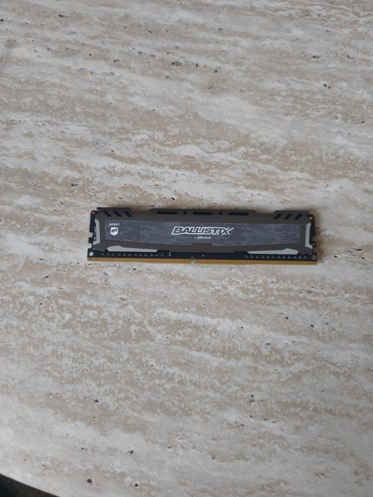 DDR4 RAM-strips van 8 GB — Crucial Ballistix, Computers en Software, DDR4, 8 GB, Ophalen of Verzenden, Zo goed als nieuw