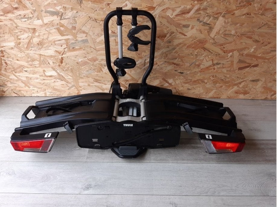 Thule Easyfold XT2  933 + oprijgoot + tas + stekker 13 to 7P, Auto diversen, Ophalen, Brede banden, Zo goed als nieuw, 2 fietsen