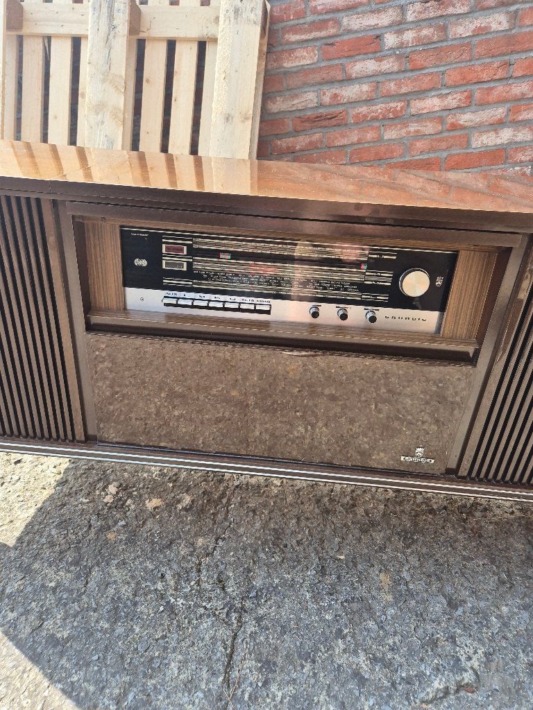 Poste radio tourne disque vintage, TV, Hi-fi & Vidéo, Tourne-disques, Enlèvement, Utilisé, Tourne-disque, Autres marques