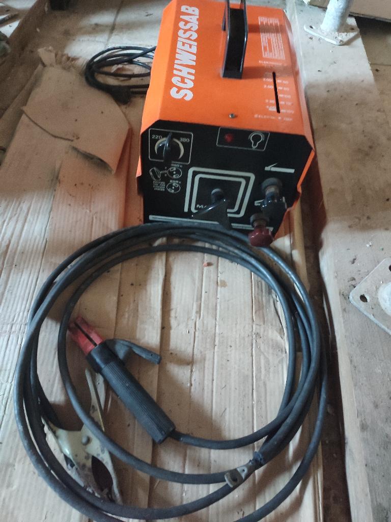 Lasapparaat Schweissab 230V/380V + 5 pakjes lasstaven, Doe-het-zelf en Bouw, Ophalen, Gebruikt