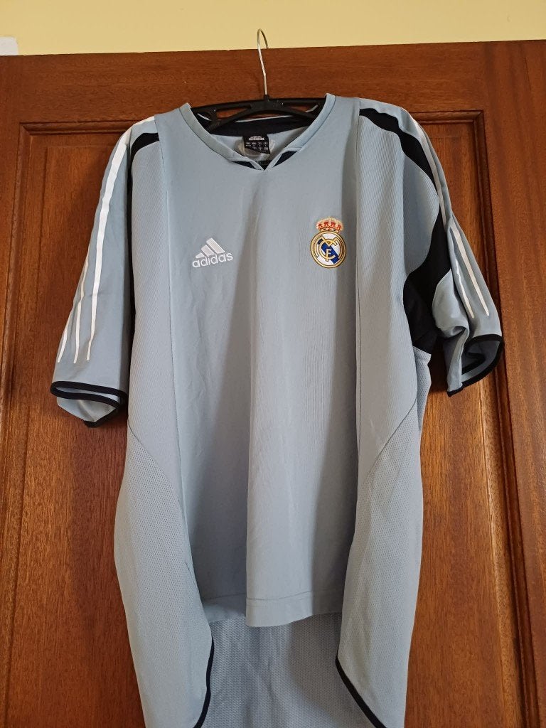 Maillot d'entraînement Real Madrid 2004/2005 Taille M, Taille M, Envoi, Utilisé, Maillot