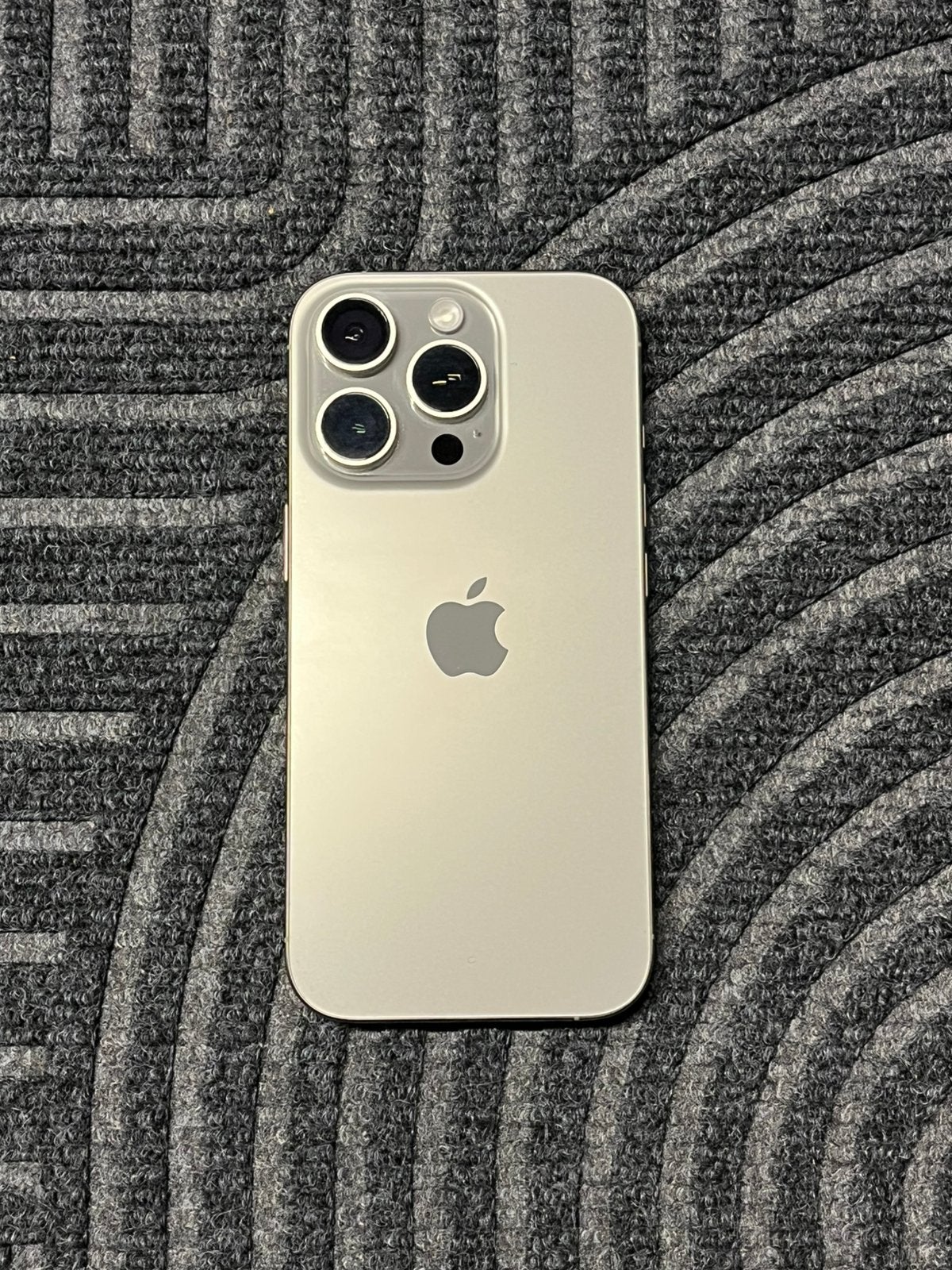 iPhone 16 pro 256GB, Télécoms, Téléphonie mobile | Apple iPhone, 89 %, Comme neuf, Enlèvement, 256 GB