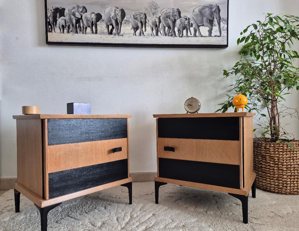2 nachtkastjes – zwart en naturel eik, Comme neuf, Enlèvement, Bois, 45 à 65 cm