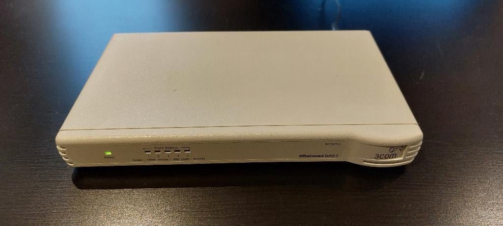 3Com 3C16793 OfficeConnect Switch 5 (5x100Mbps, RJ-45), Informatique & Logiciels, Enlèvement, Comme neuf