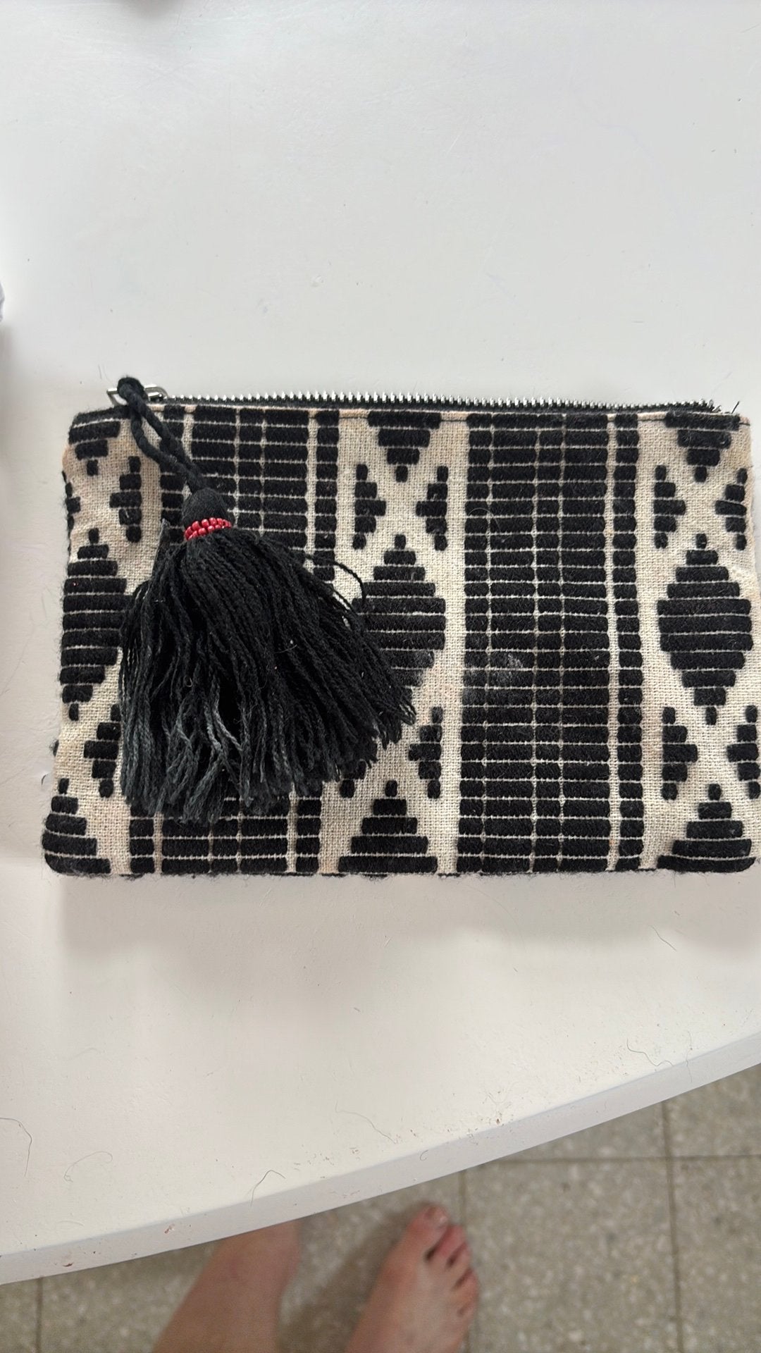 Bonjour, je vends un trousse, Enlèvement, Comme neuf