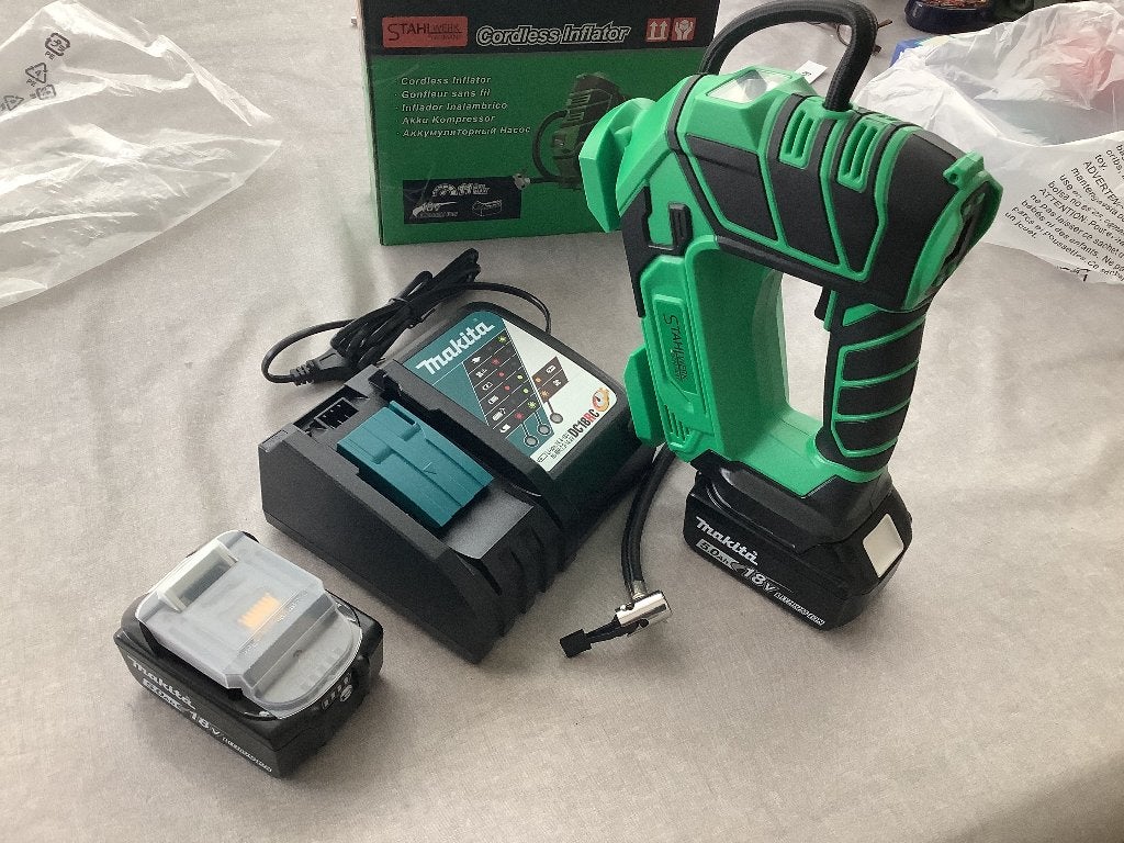 Elektrische bandenblazer makita, Ophalen, Nieuw