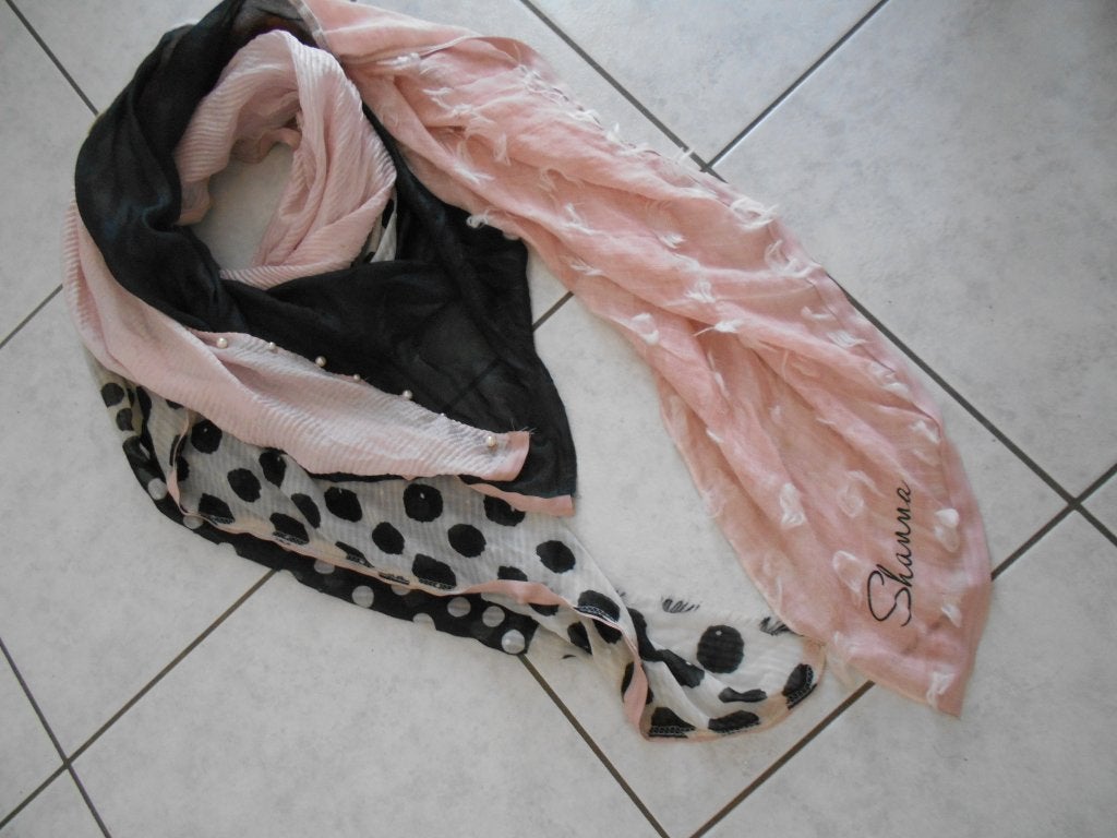 SHANNA ....;neuf ....grand foulard, Vêtements | Femmes, SHANNA, Enlèvement, Neuf, Écharpe