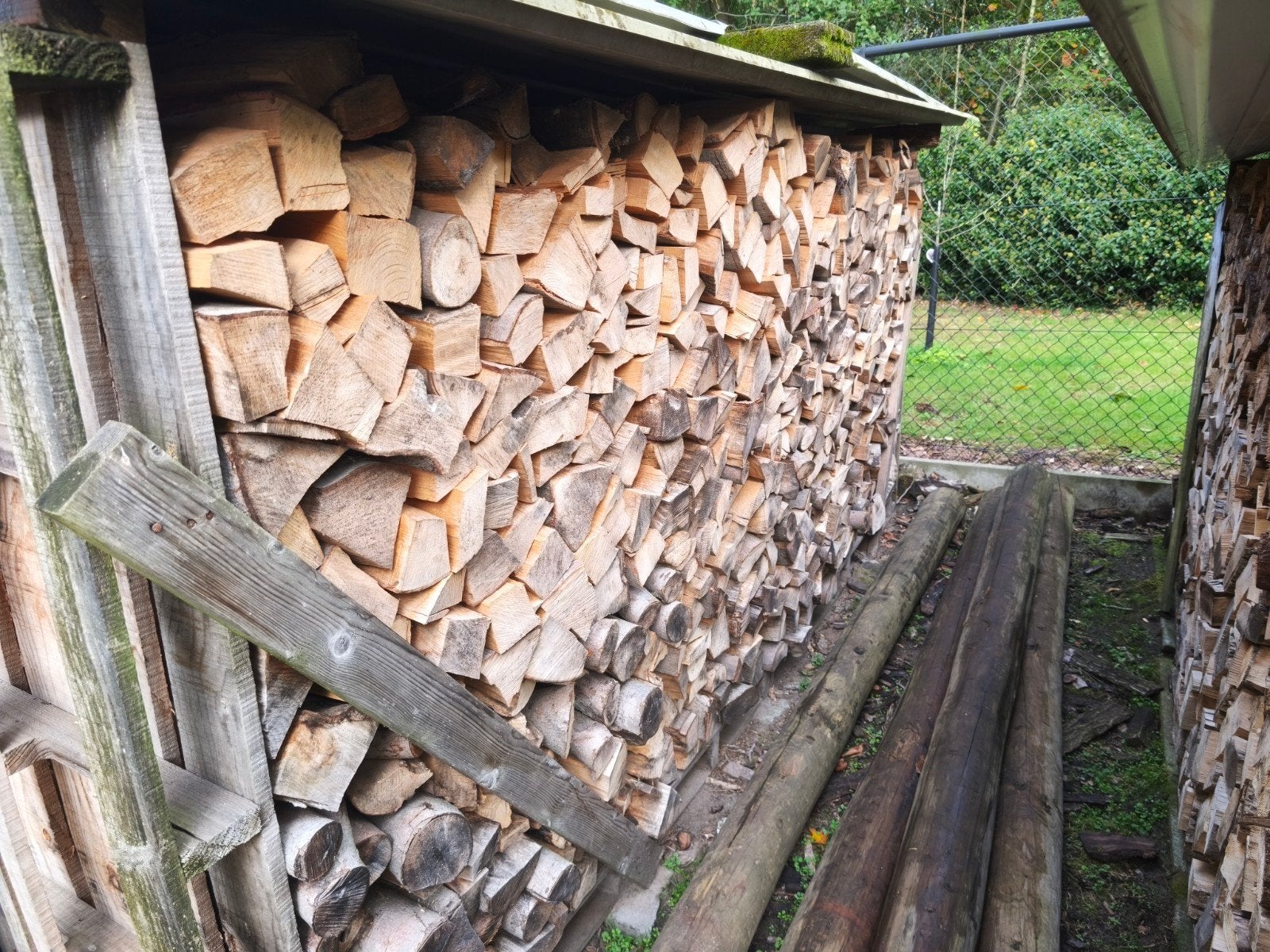Droog brandhout, Ophalen