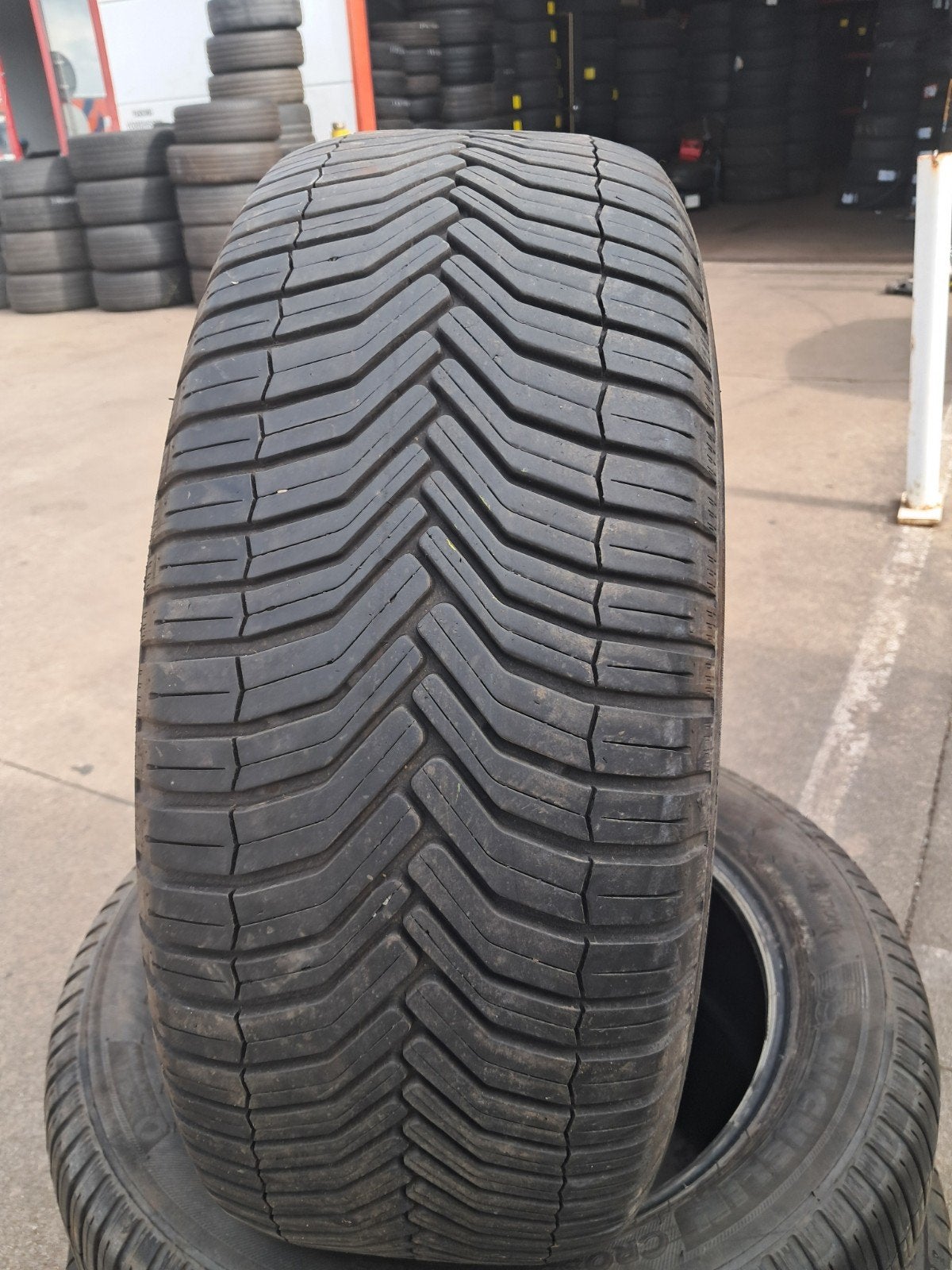 215517 215/55/17 215/55r17 Allison, Enlèvement