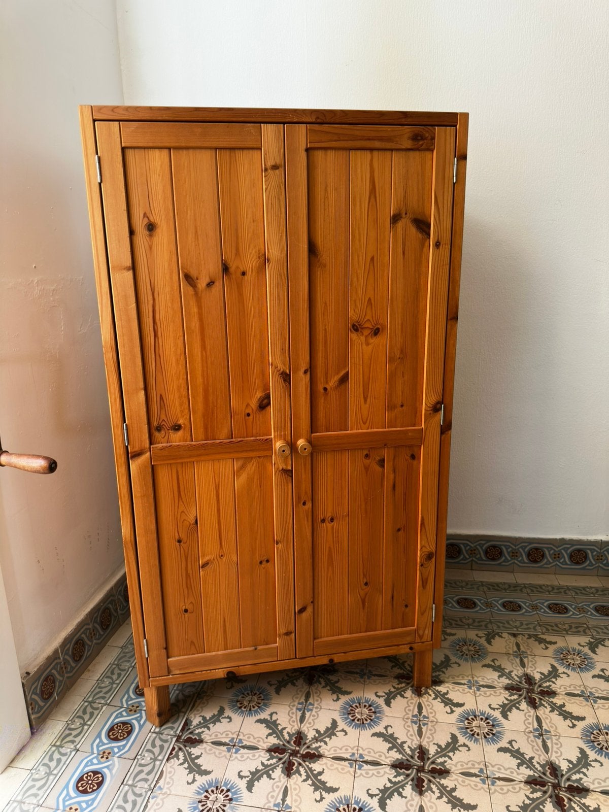 Armoire compacte en bois, Enlèvement, Comme neuf