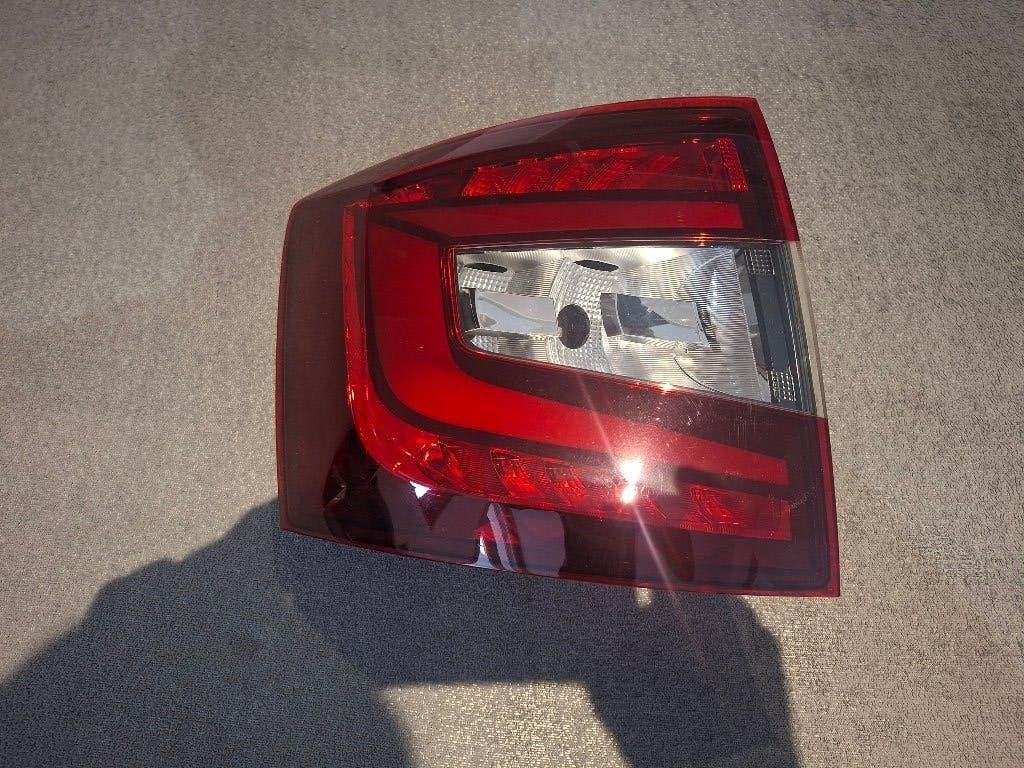 Skoda Octavia achterlicht, Auto-onderdelen, Ophalen, Gebruikt, Skoda