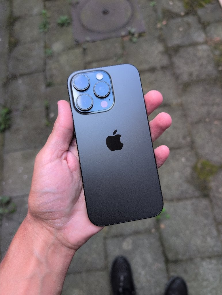 iPhone 16 Pro 256GB, 93%, Comme neuf, Enlèvement, Sans simlock, 93 %
