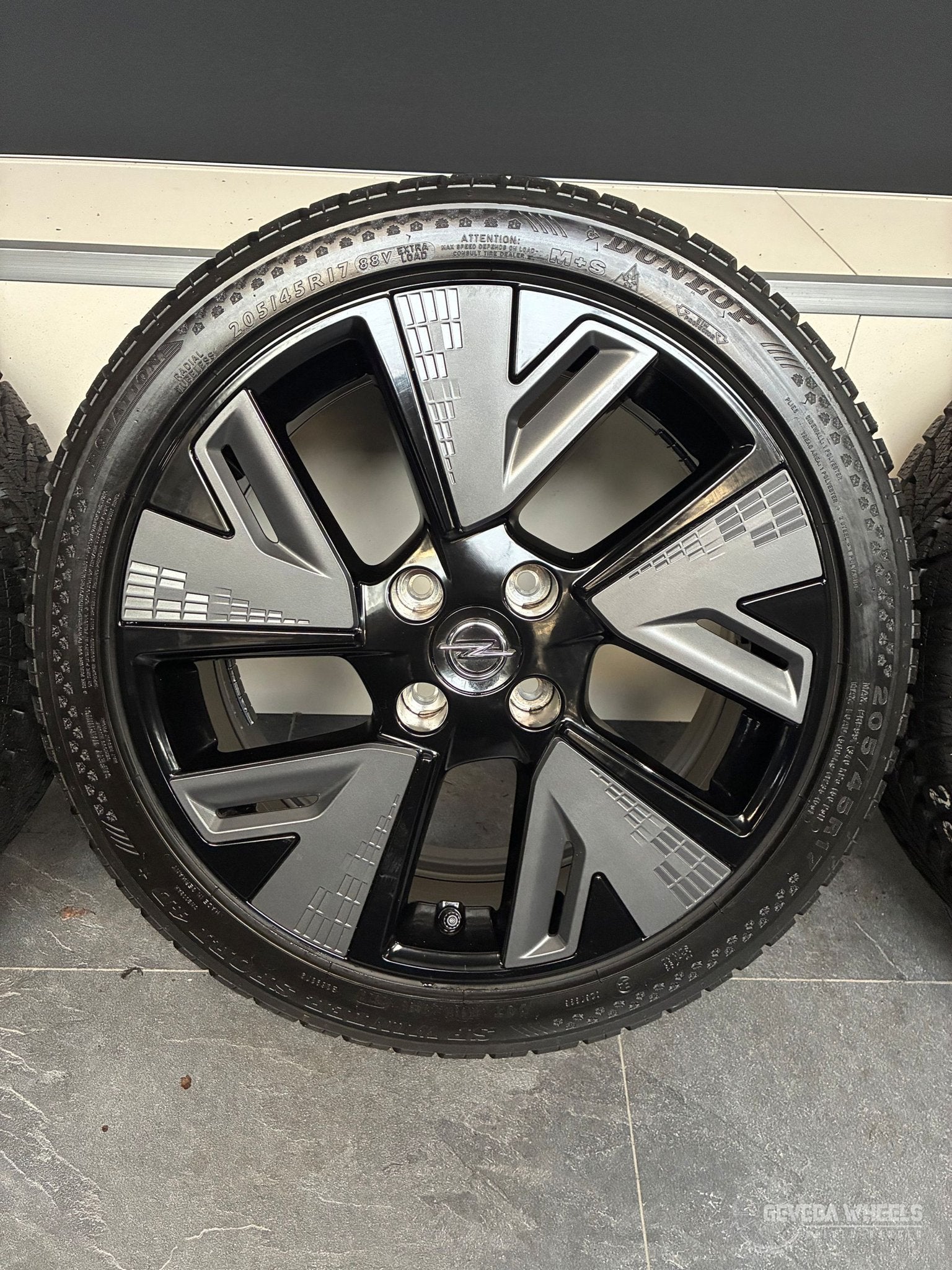 17” originele Opel Corsa F velgen + winterbanden 4x108 93484, Autos : Pièces & Accessoires, Pneus et Jantes, Pneus hiver, Véhicule de tourisme