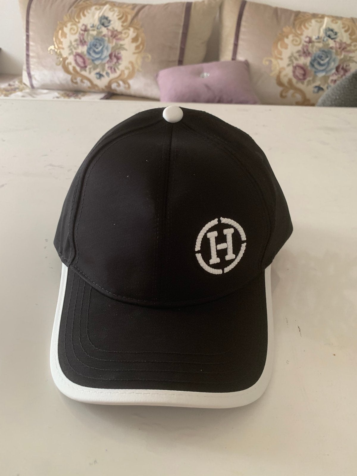 Zwarte Hermes pet, Enlèvement, Neuf, One size fits all, Casquette