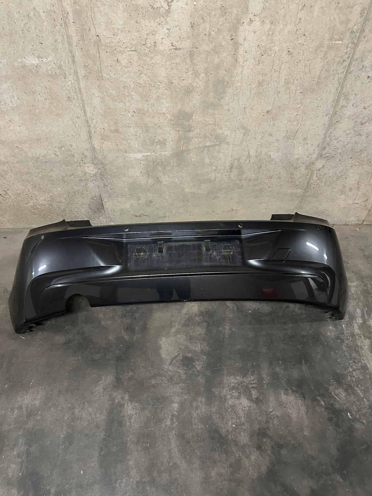 BMW 1 SERIE F20/f21 Grijs achterbumper bumper 2011-2019, Arrière, Pare-chocs, Enlèvement, Utilisé