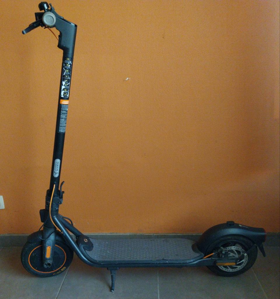 Segway Ninebot Kickscooter F30E, Fietsen en Brommers, Steps, Ophalen, Gebruikt, Elektrische step (E-scooter), Segway ninebot