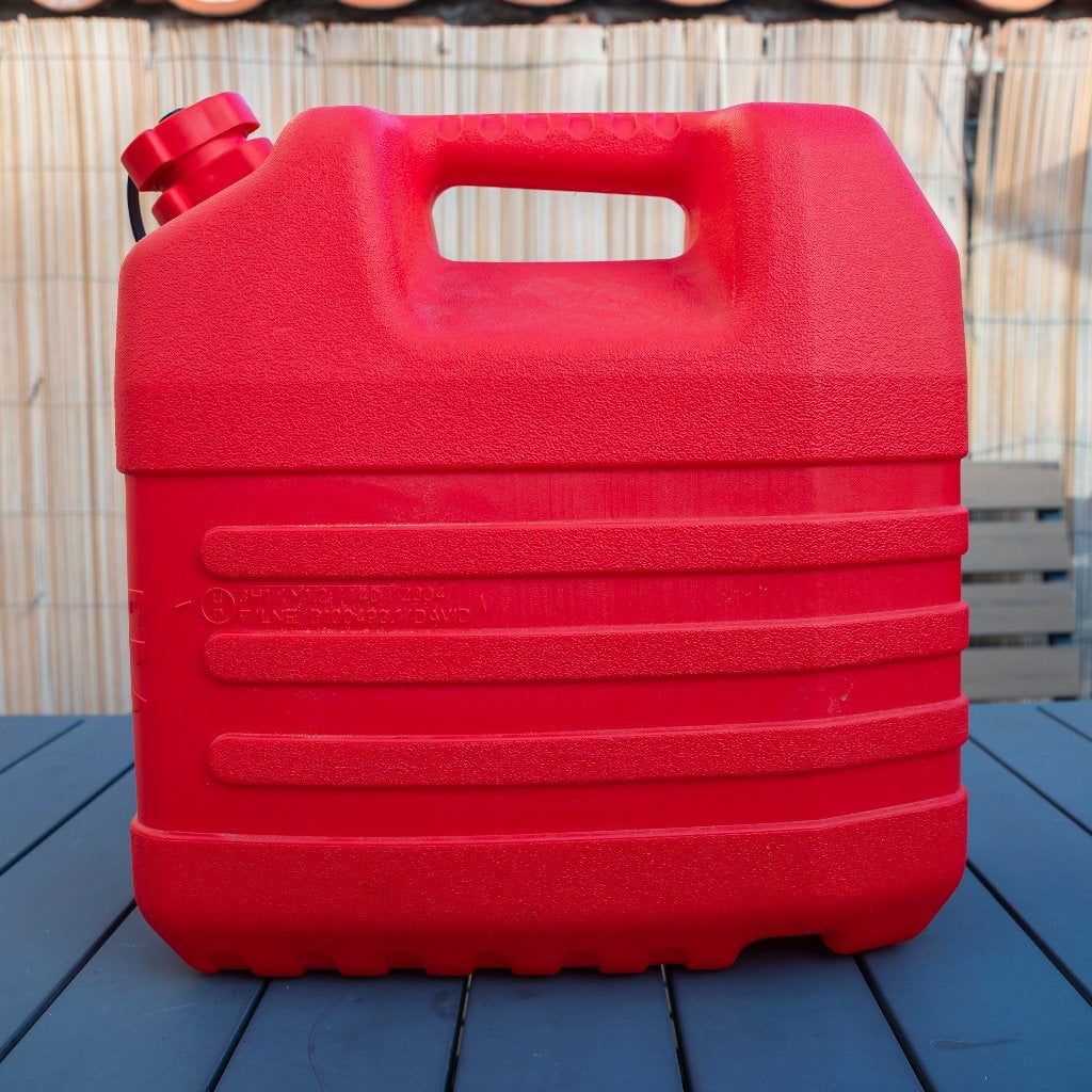 Jerrycan, Ophalen