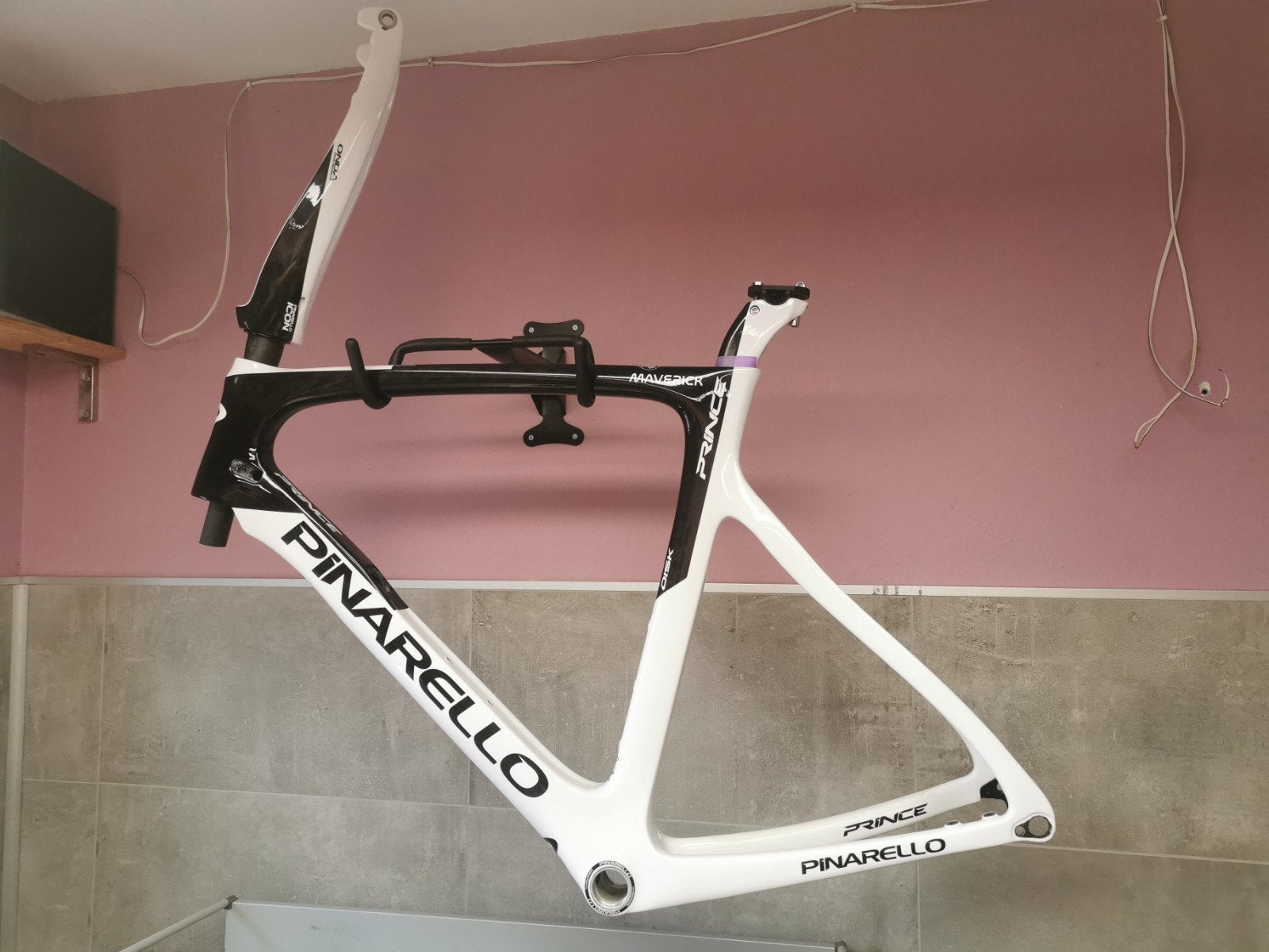 pinarello prince, Autres marques, 10 à 15 vitesses, Comme neuf, Enlèvement