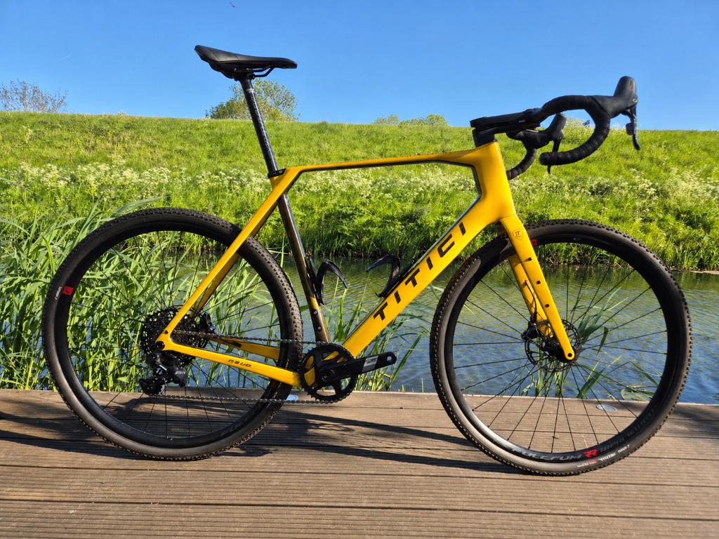 Titici Revo, Fietsen en Brommers, Ophalen, 24 inch of meer, Zo goed als nieuw, Titici