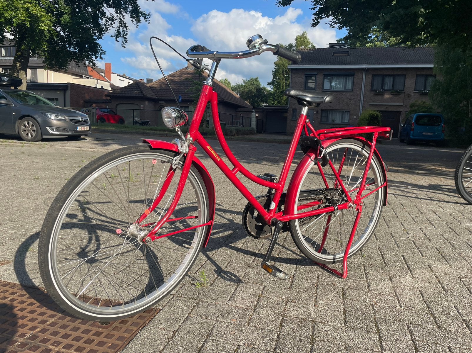 Kinderfiets maat 24 inch. Merk: achielle, Fietsen en Brommers, Fietsen | Kinderfietsjes, Ophalen, Gebruikt, Terugtraprem, 20 inch of meer